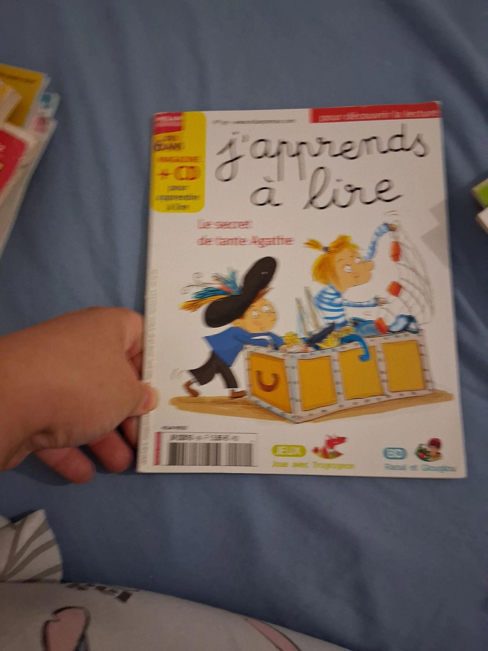 J'apprends a lire ( le secret de tante agathe)